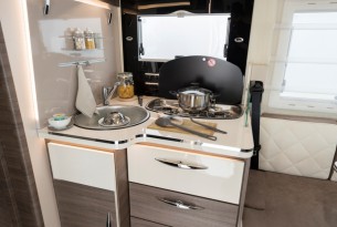 MC LOUIS NEVIS 881 full