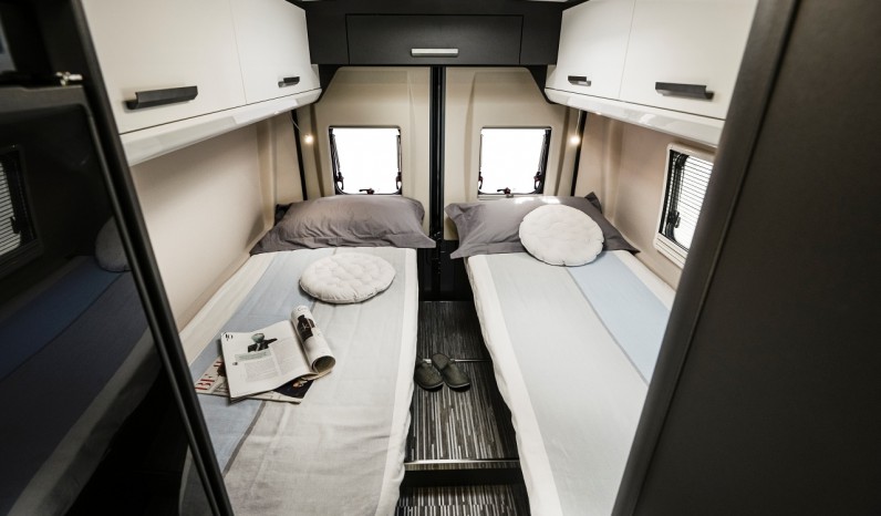 MC LOUIS MENFYS S-LINE PRESTIGE 4 full