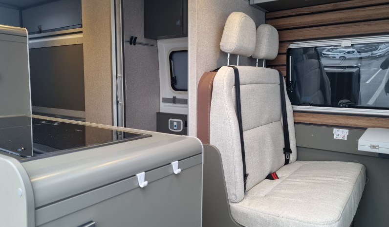 HYMER CAMPERVAN YELLOWSTONE full