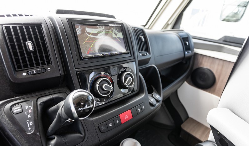 MC LOUIS NEVIS 879 MATIC full