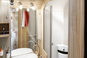 Eura  Mobil Contura 716EB full