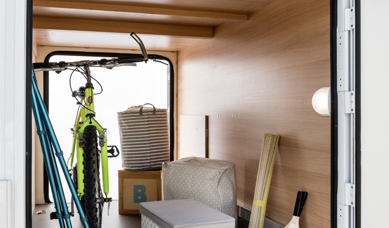 MC LOUIS NEVIS 281 MATIC full