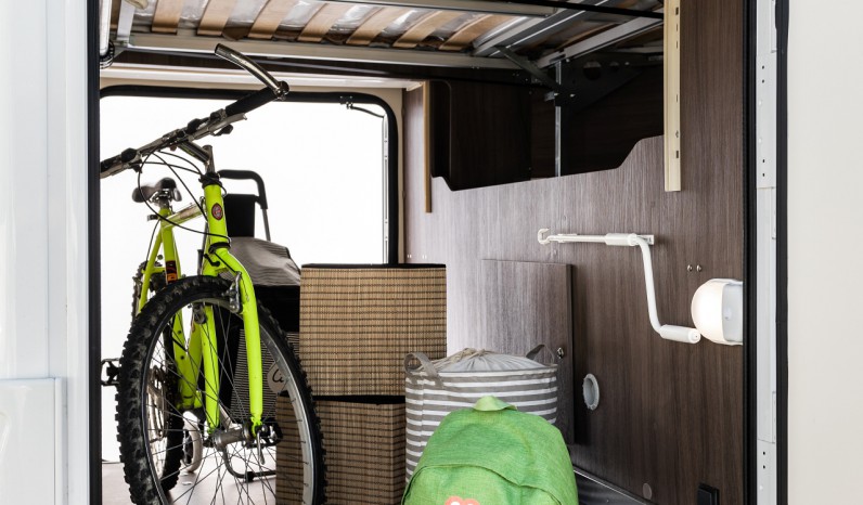 MC LOUIS NEVIS 879 MATIC full