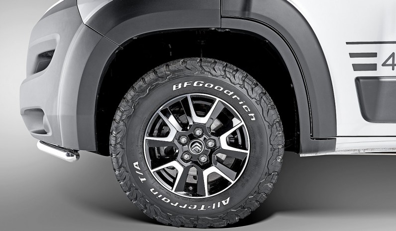 BURSTNER CAMPEO C540 4x4 full