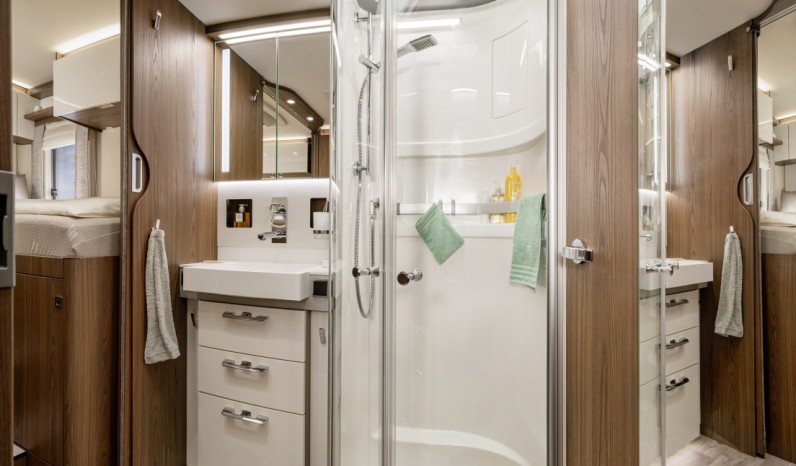 HYMER B-ML 880 full