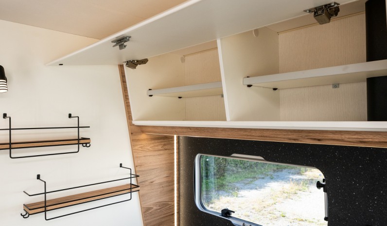 BAVARIA I740FC NOMADE full