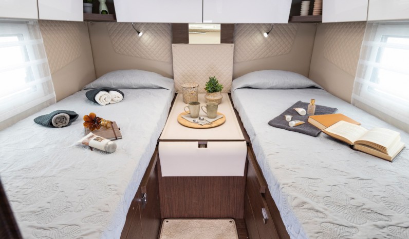 MOBILVETTA K YACHT TEKNO DESIGN 79 full