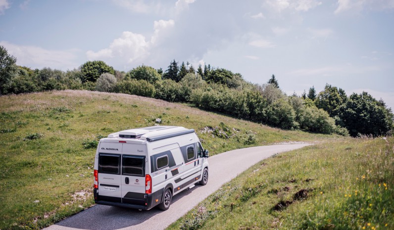 ADRIA TWIN SPORTS 600 SPB full