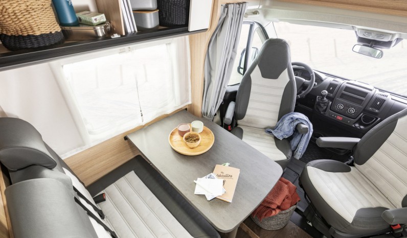 SUNLIGHT V 60 ADVENTURE EDITION full