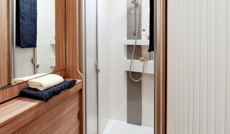 BURSTNER DELFIN T736 PAVILLON full