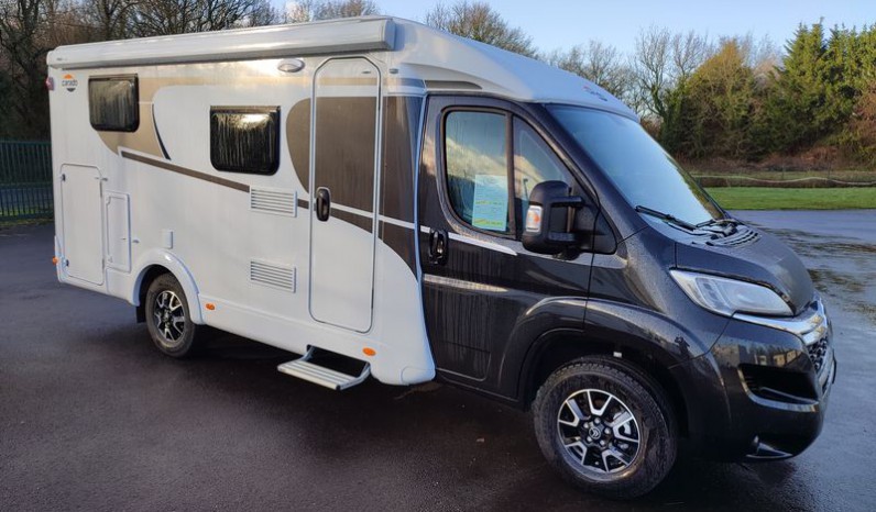 Camping-car Van CARADO V337 lit jumeaux Edition 15 – modèle 2022 full