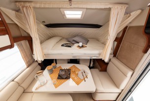 MOBILVETTA K YACHT TEKNO LINE 90 full