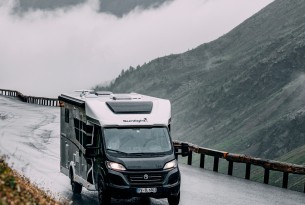 SUNLIGHT T 68 ADVENTURE EDITION PAVILLON full