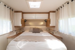 BAVARIA T726P full