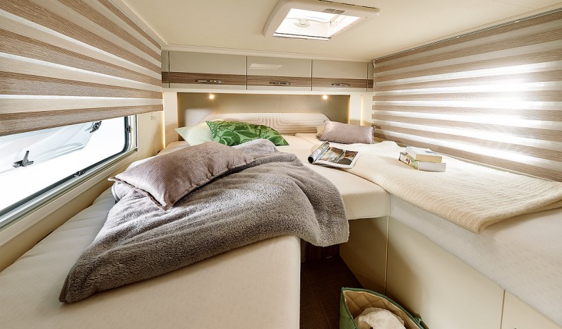 BURSTNER TRAVEL VAN T590G full