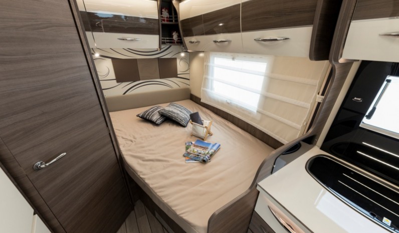 MC LOUIS NEVIS 322 S full