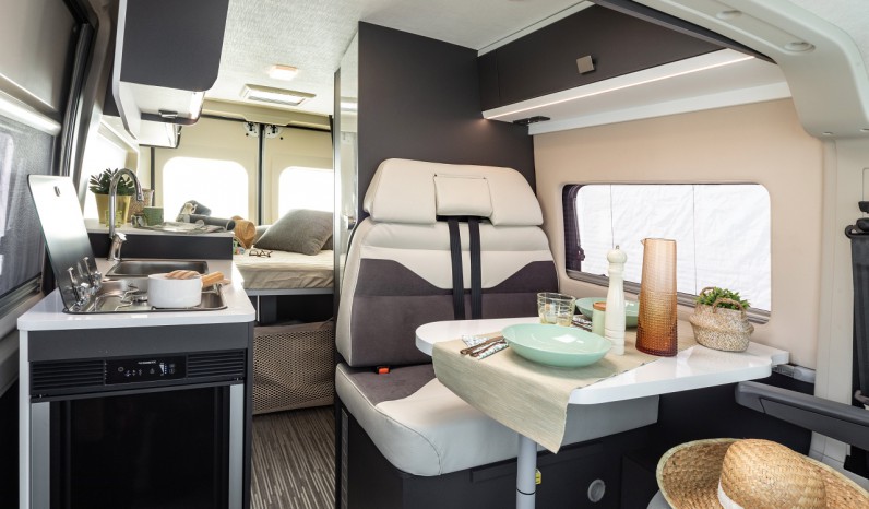 MC LOUIS MENFYS PLUS 3 MAXI full